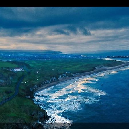 Avarest House Bed And Breakfast Portrush Exterior photo